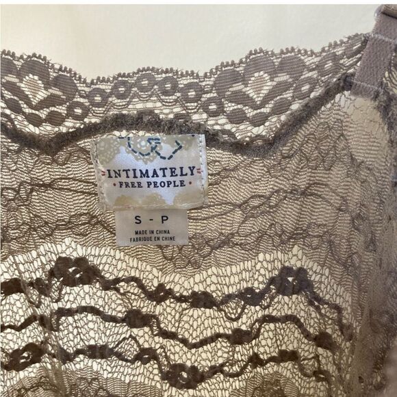 Like new Free People Intimately Tan Lace Spaghetti Strap Cami Small - Picture 2 of 3